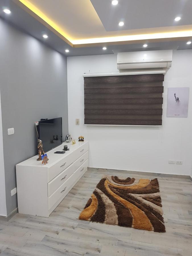 Apartman Flat 01 Bed Room. Sea Street. Hadaba Area.