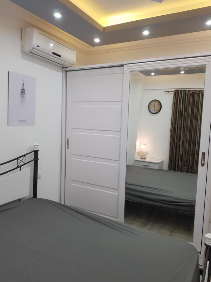Апартаменти Flat 01 Bed Room. Sea Street. Hadaba Area.